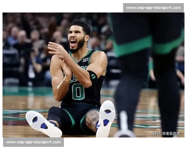 塔图姆 40+31 创总决赛纪录！力压哈利伯顿夺 FMVP，赛后炮轰裁判引发争议